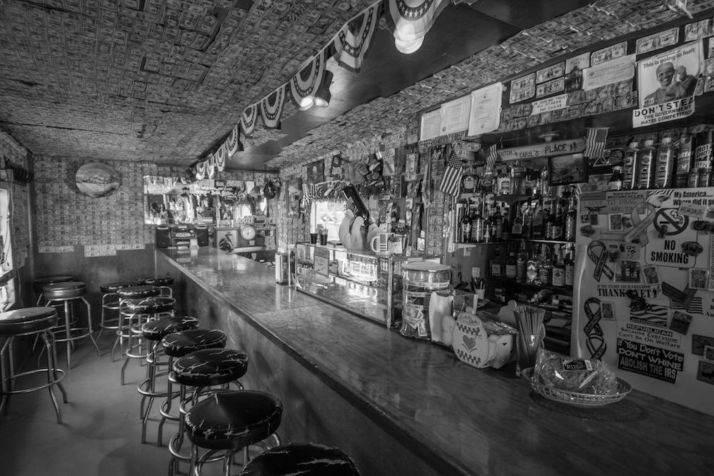 Bar at Gracious House lodge