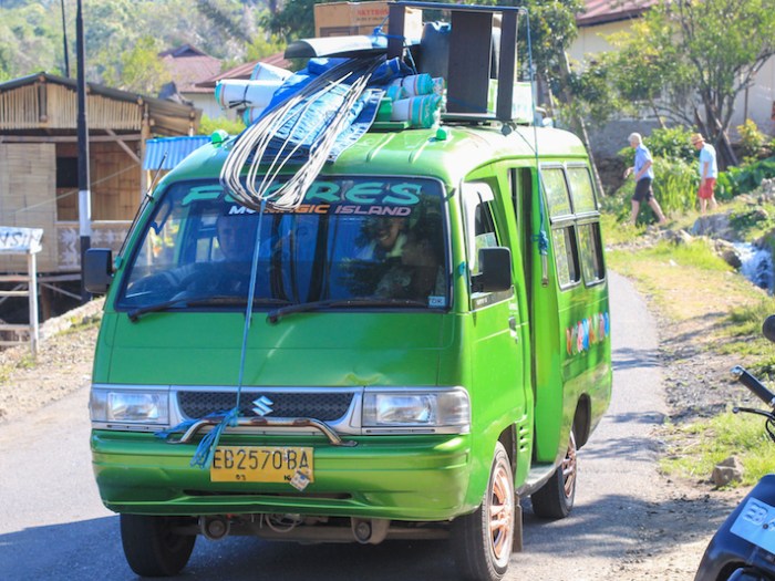 Indonesia Bemo Flores