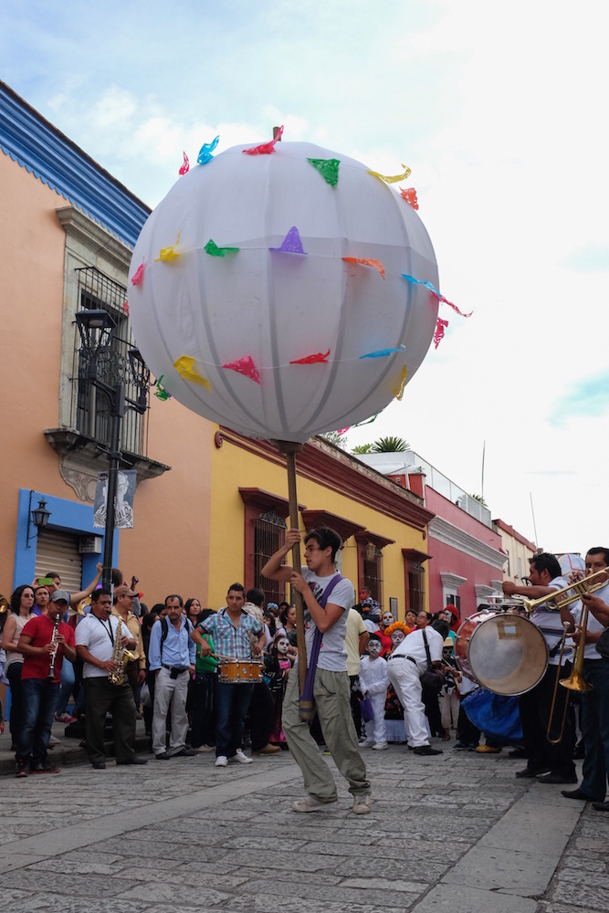 Day of the Dead dancing