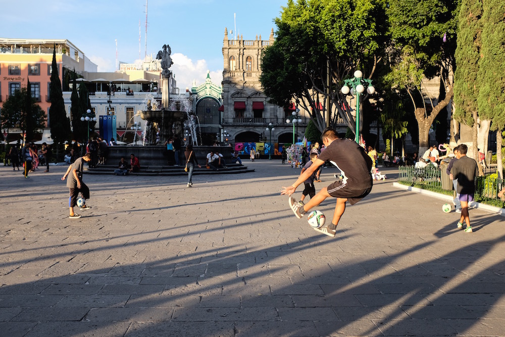 Futbol in the zocalo