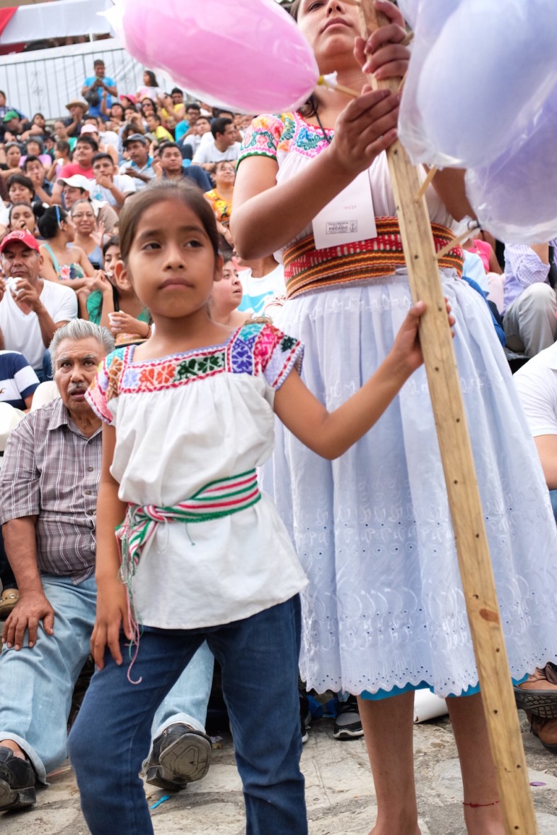 Zozocolco cotton candy vendor
