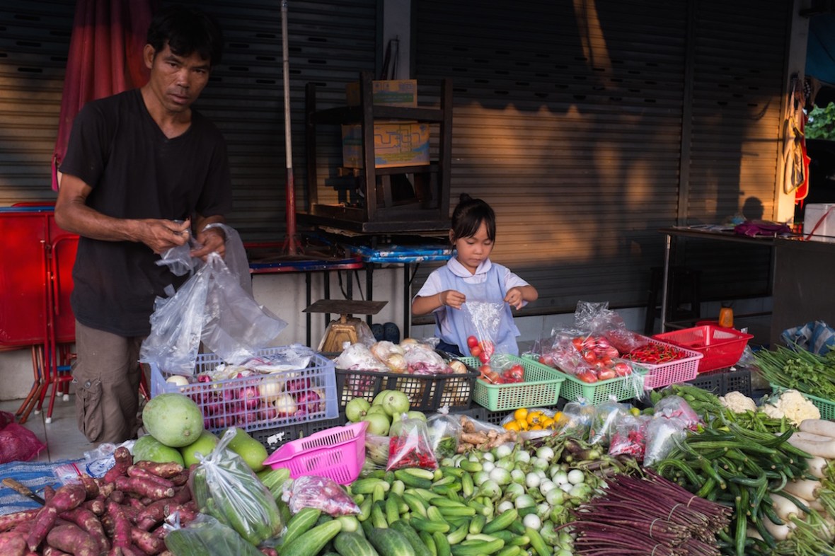 Min Buri Street Market