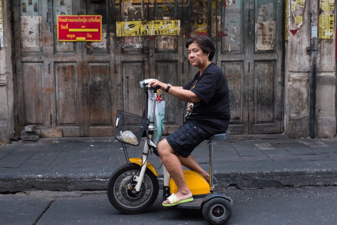 Bangkok street photo side eye
