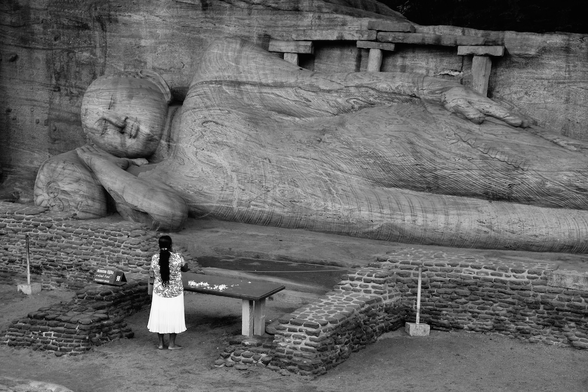 Sri Lanka Buddha Black White2
