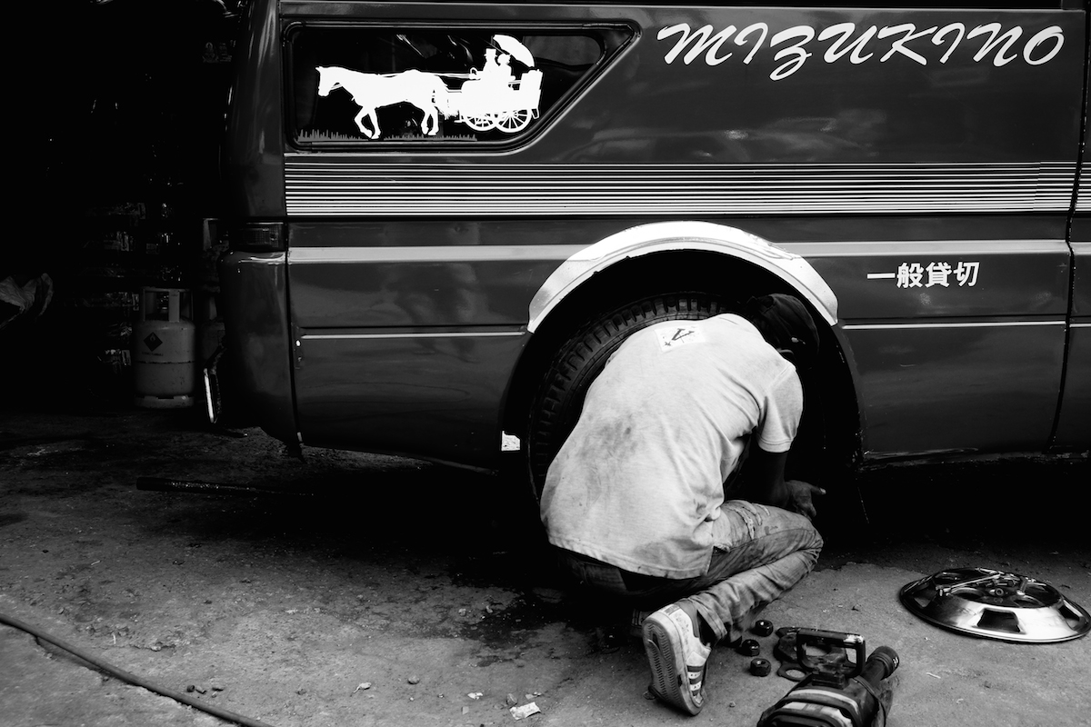 Sri Lanka Street Photo black white