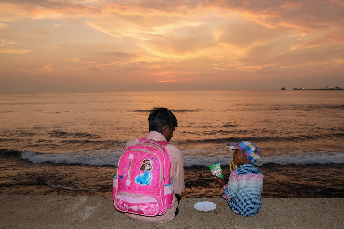 Colombo sunset street photo