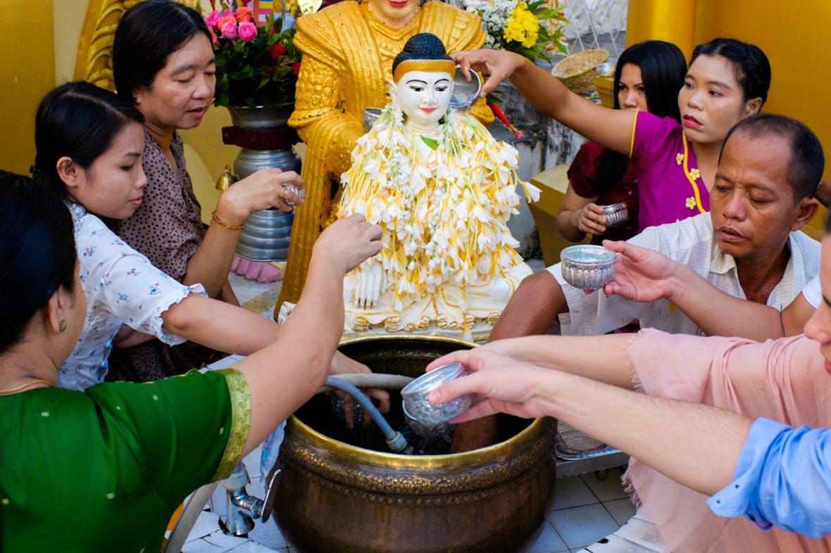 Yangon Street Photography Shwedagon